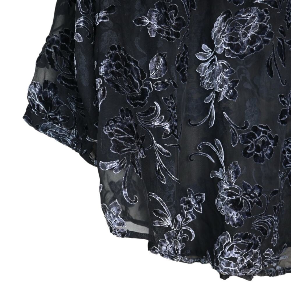 Torrid Women's 3 Plus Harper Velvet Burnout Pullover 3/4 Sleeve Blouse - Picture 7 of 10